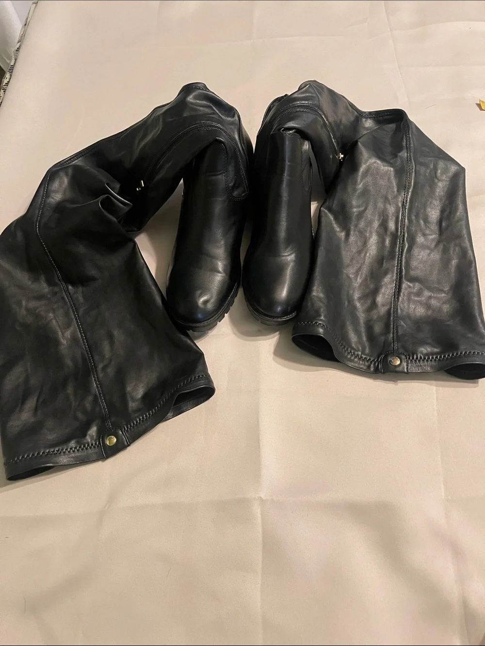 Over-the-Knee Black Leather Boots - Classic Women's Riding Style